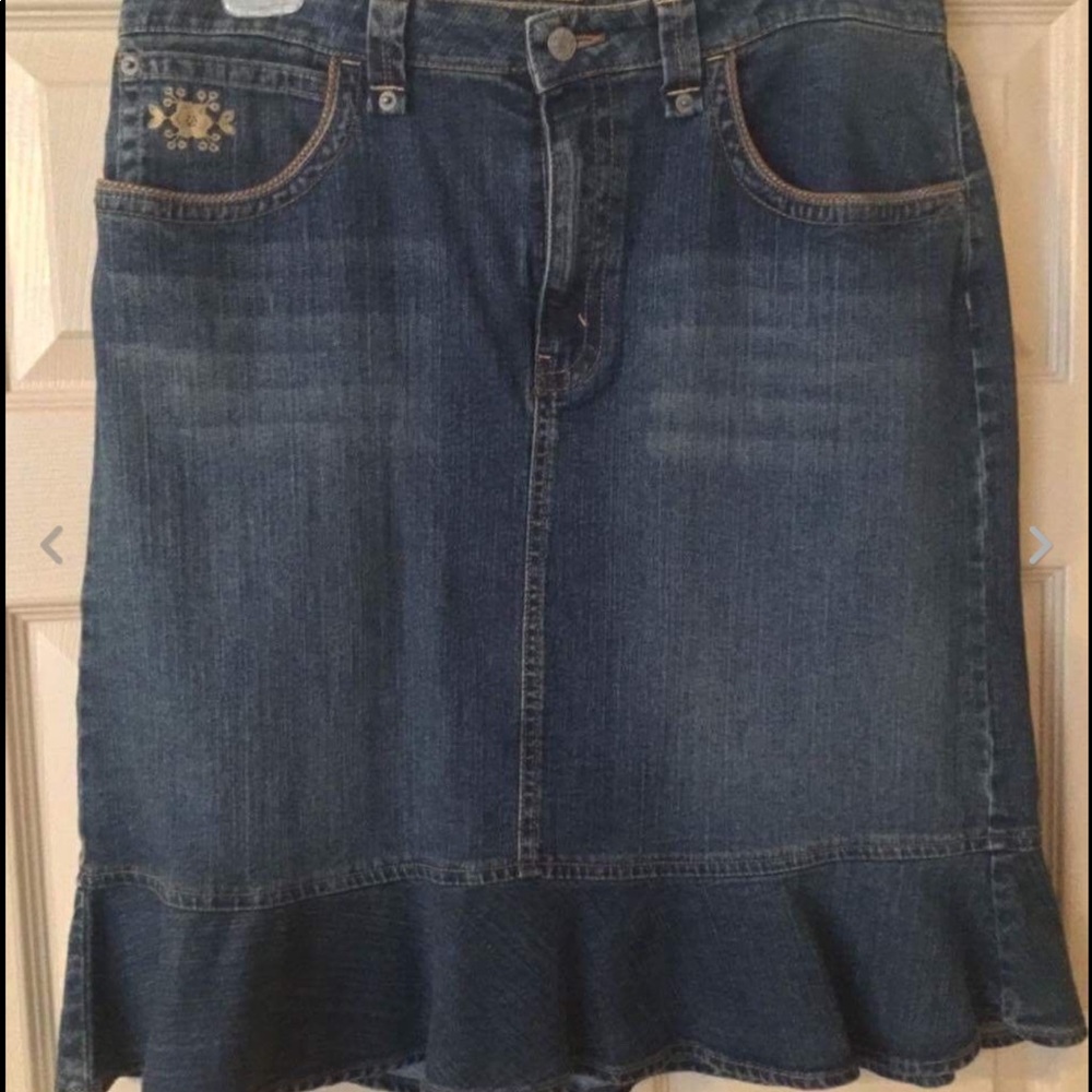 ~Rare~"Kikit" Ruffled Embroidered Skirt~